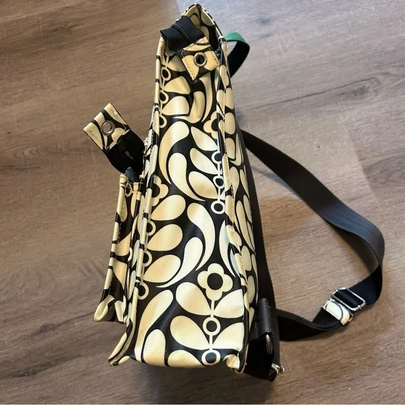 RARE! Orla Kiely Vintage Black and Cream Floral Backpack - Picture 5 of 14